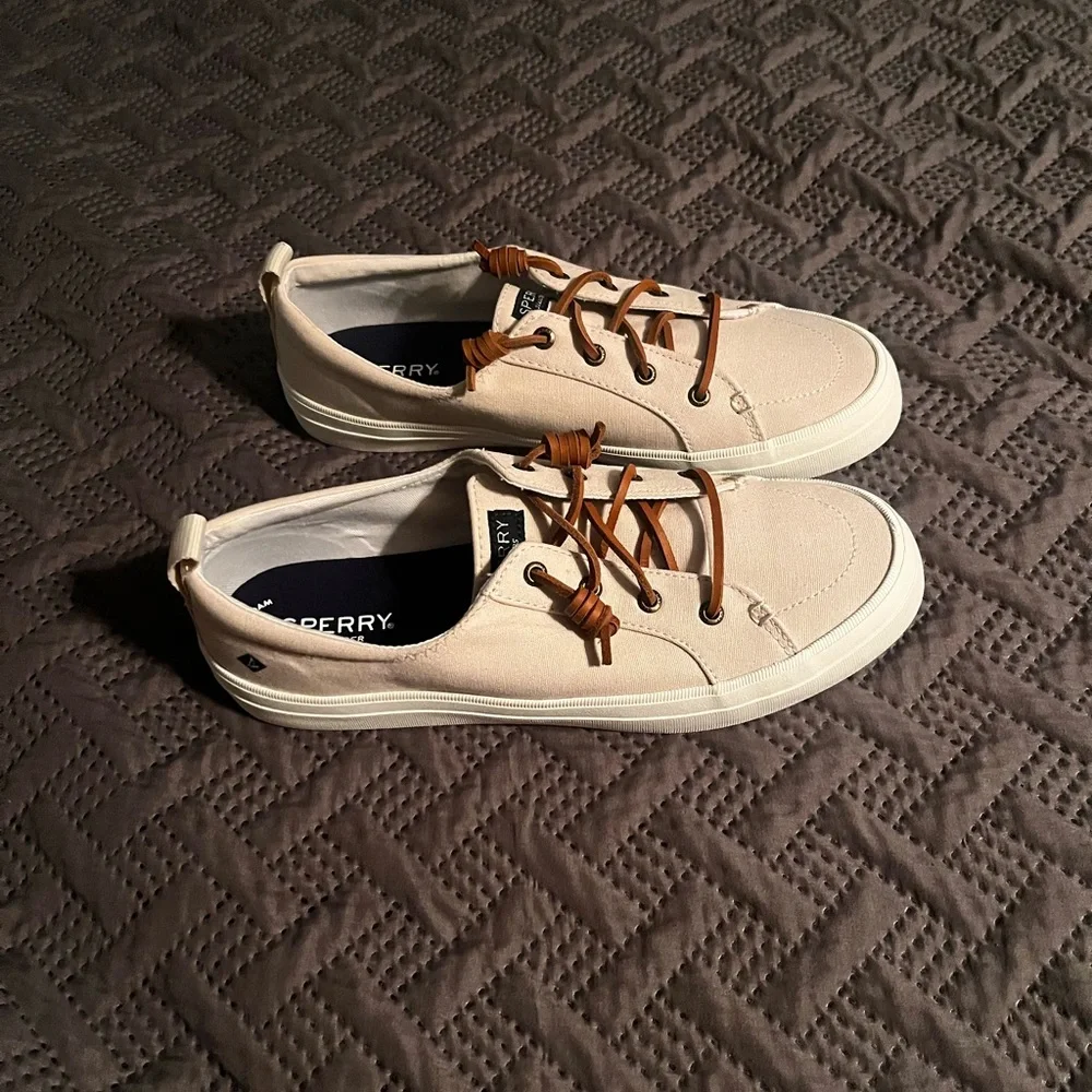 Sperry Womens Cream Canvas Boat Shoes with Brown Laces - Picture 3 of 4